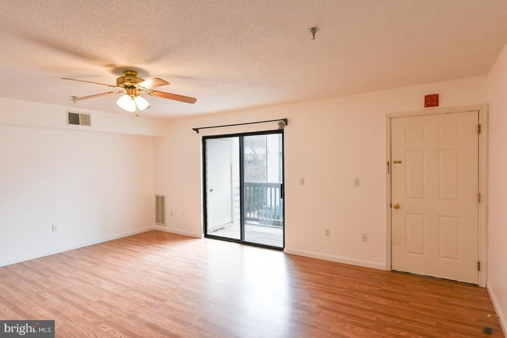 14300 Jarvis Avenue - Photo 4