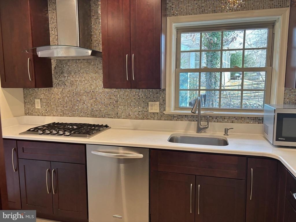 1249 Derbyshire Road - Photo 5