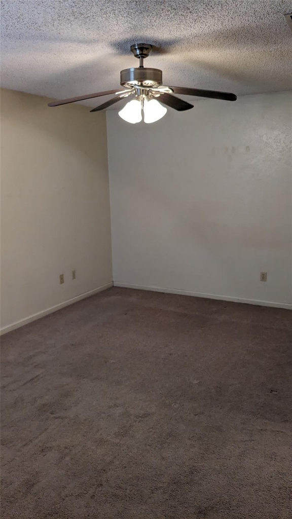 1300 N Bishop St - Photo 8