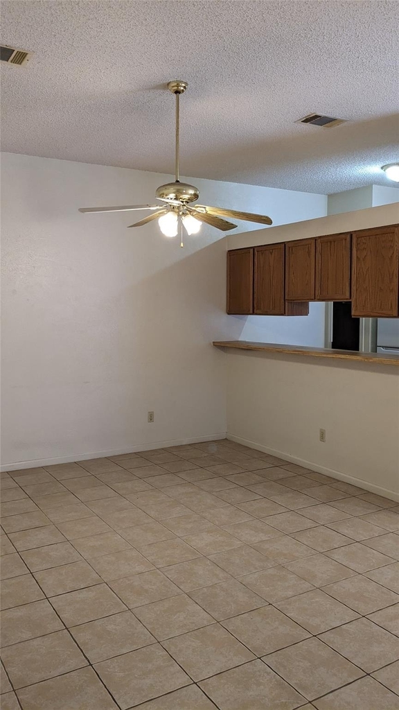 1300 N Bishop St - Photo 4