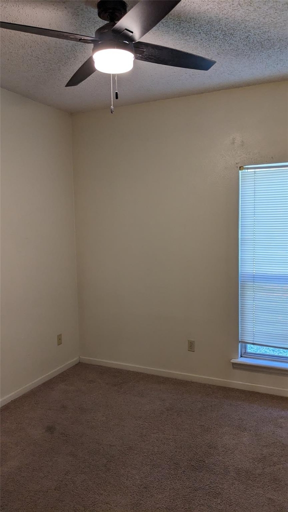 1300 N Bishop St - Photo 11