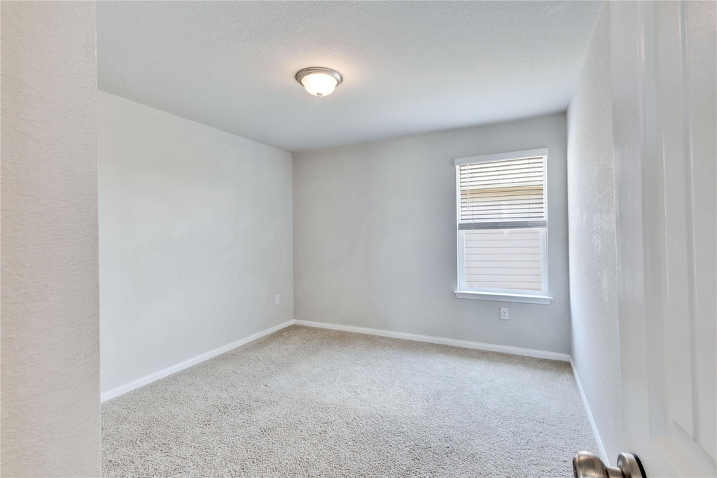 13923 Macquarie Dr - Photo 17