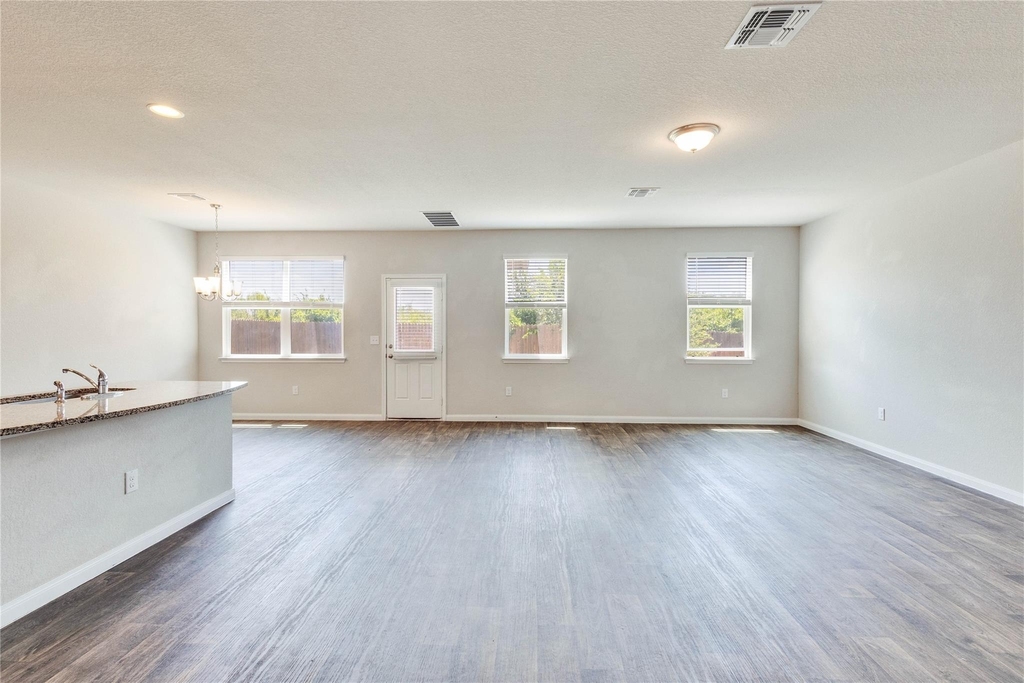 13923 Macquarie Dr - Photo 5