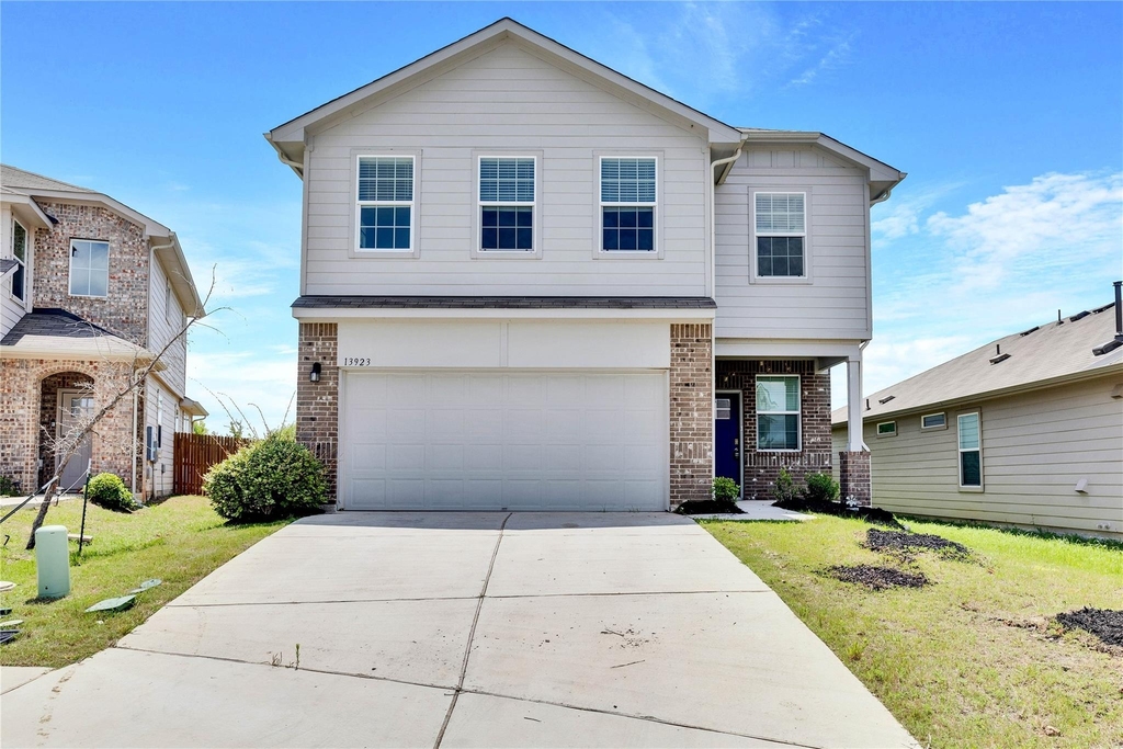 13923 Macquarie Dr - Photo 1