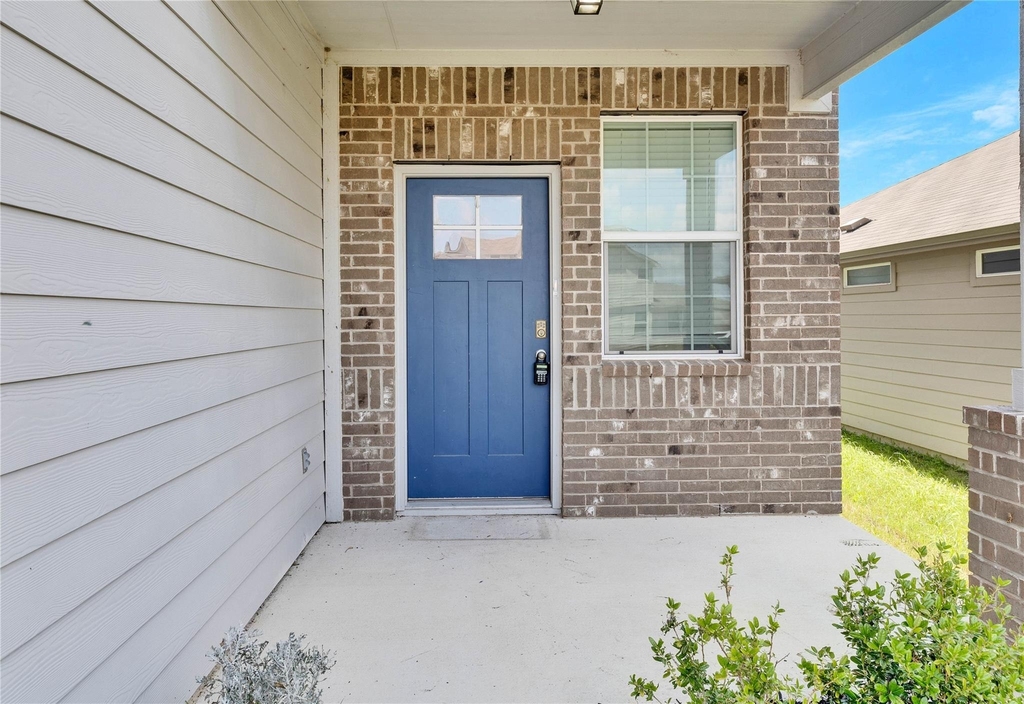 13923 Macquarie Dr - Photo 2