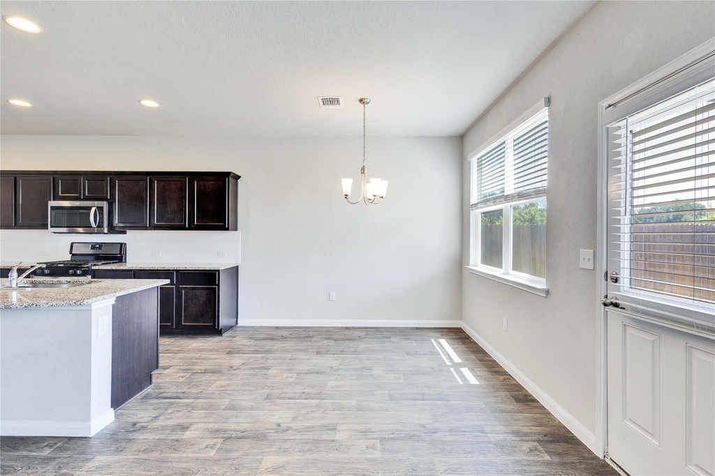 13923 Macquarie Dr - Photo 8
