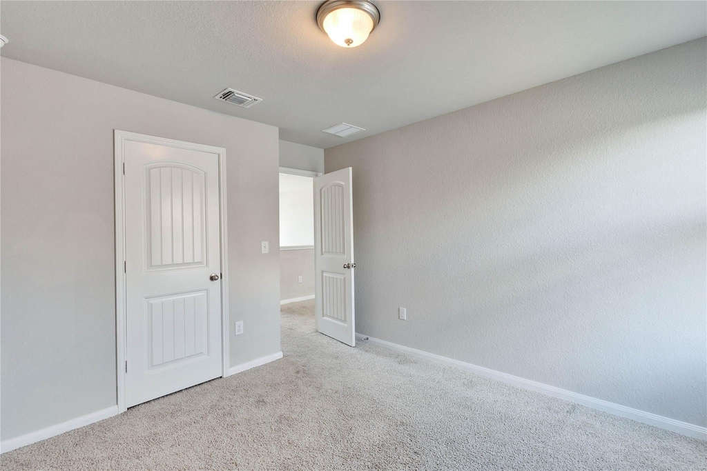 13923 Macquarie Dr - Photo 12