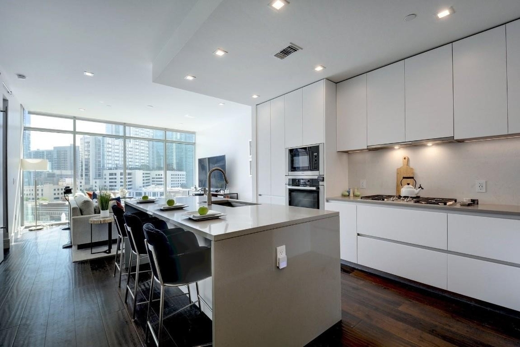 501 West Ave - Photo 5