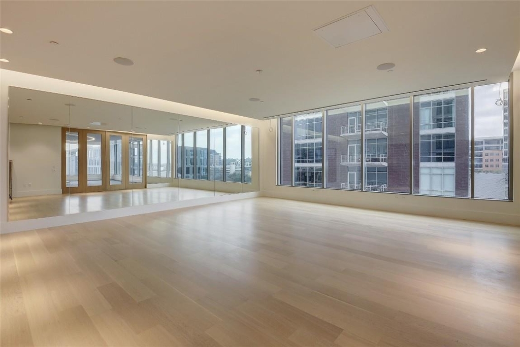 501 West Ave - Photo 34