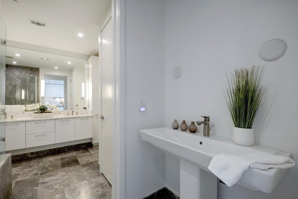501 West Ave - Photo 17