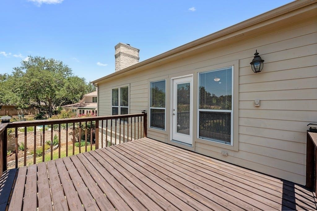 1207 Lakeway Dr - Photo 23
