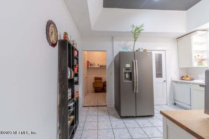 440 E 6th Street - Photo 9