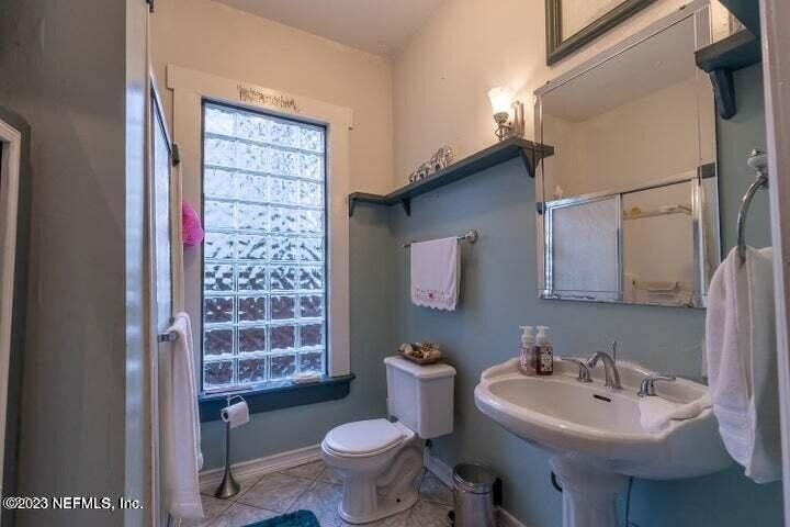 440 E 6th Street - Photo 12
