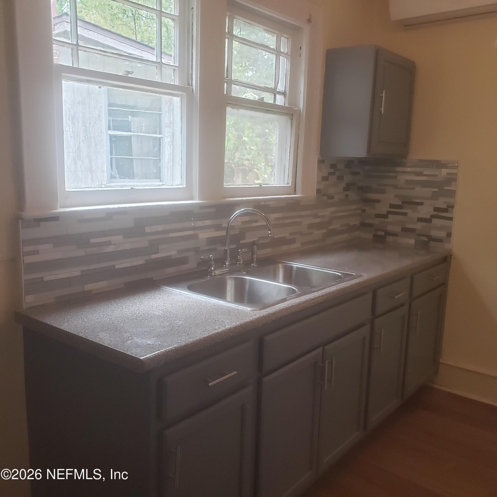 2575 Haldumar Terrace - Photo 5