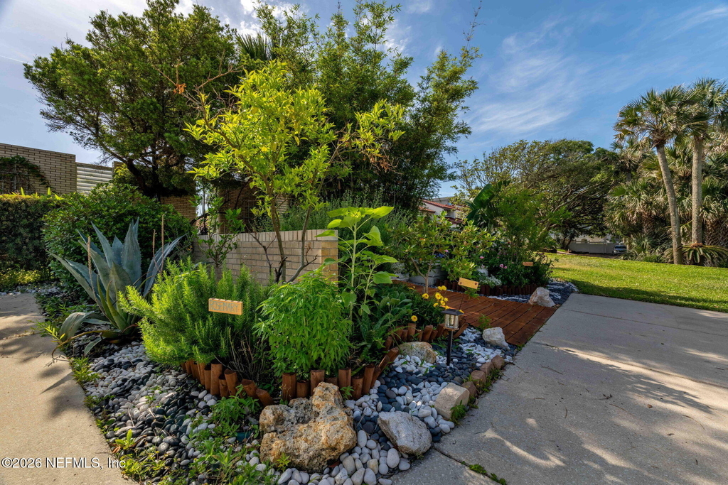 2337 Seminole Road - Photo 29