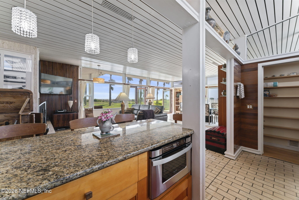 2337 Seminole Road - Photo 8