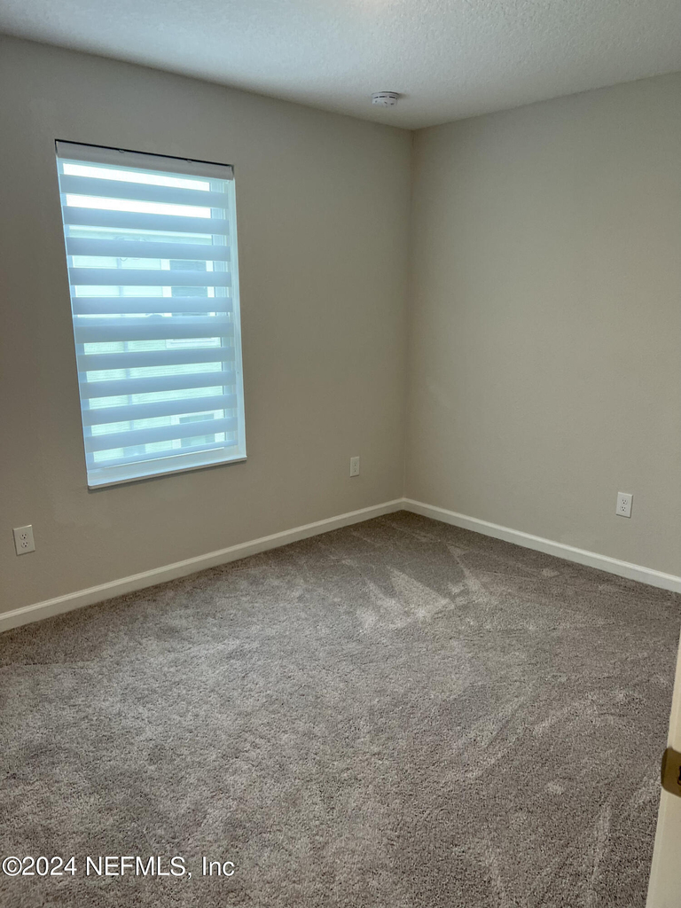 535 S Woodlawn Street - Photo 14