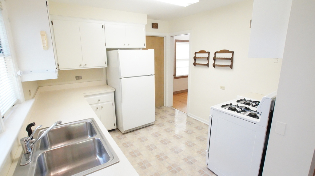 1229 Middlebury Lane - Photo 11