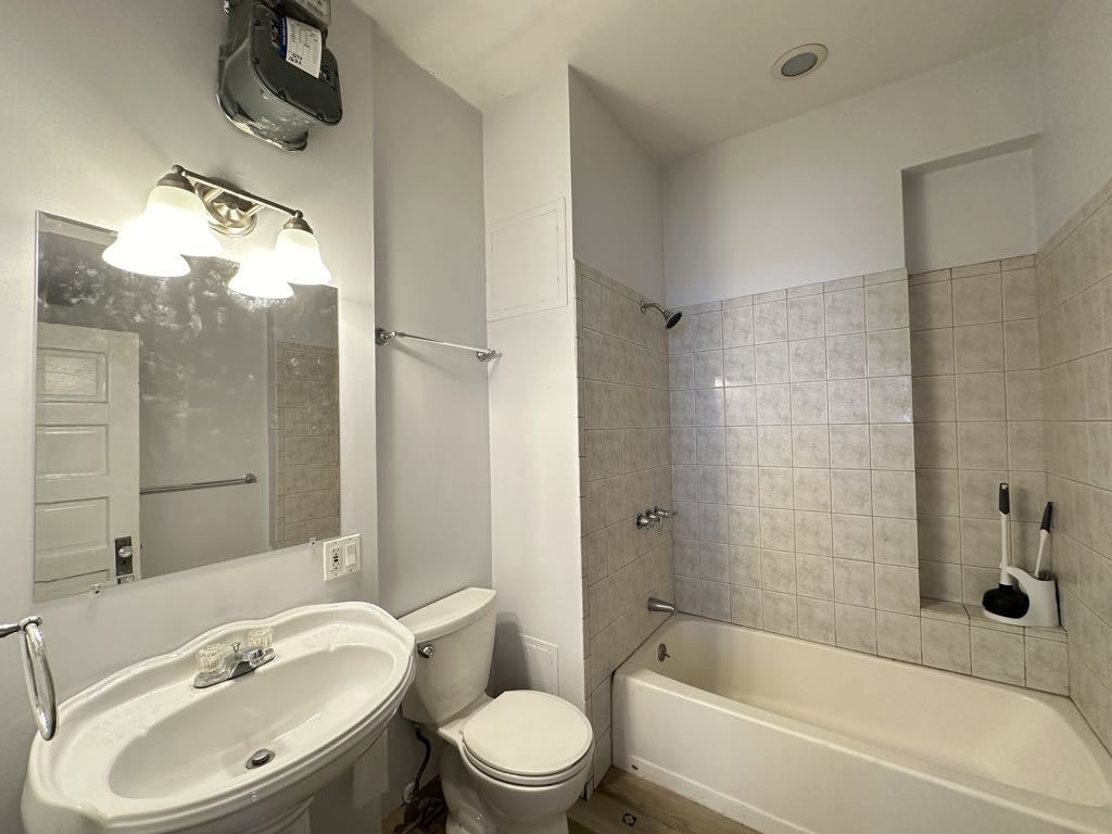 2347 W 24th Place - Photo 18
