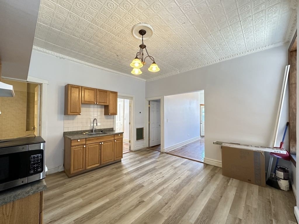 2347 W 24th Place - Photo 4