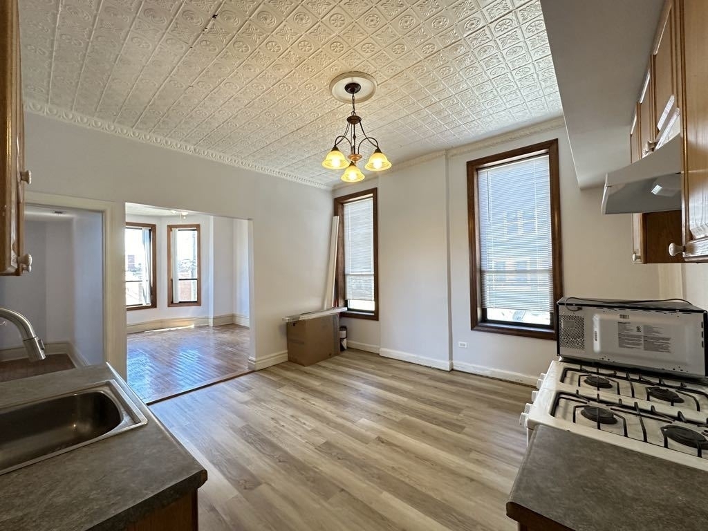 2347 W 24th Place - Photo 5