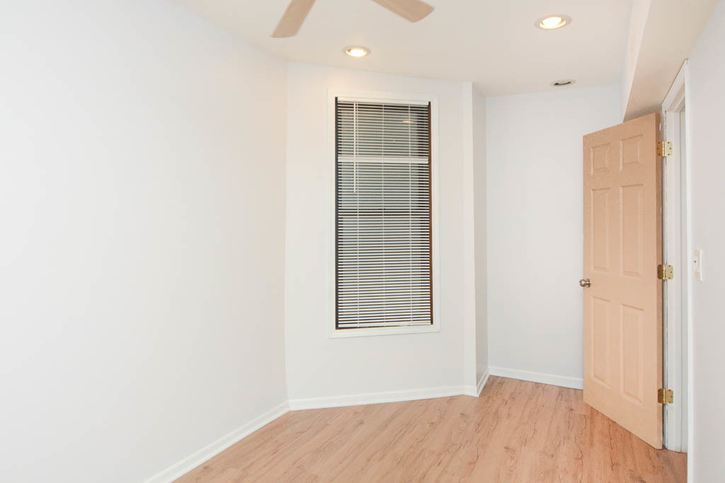 2347 W 24th Place - Photo 14