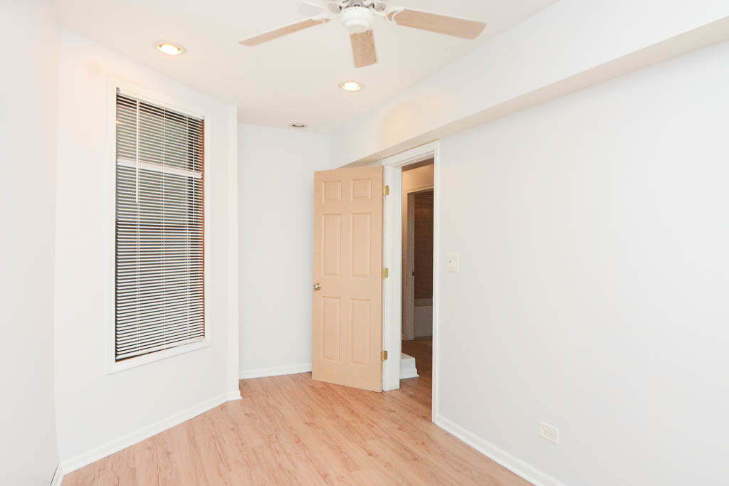 2347 W 24th Place - Photo 13