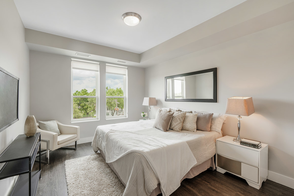 101 W Liberty Street - Photo 8