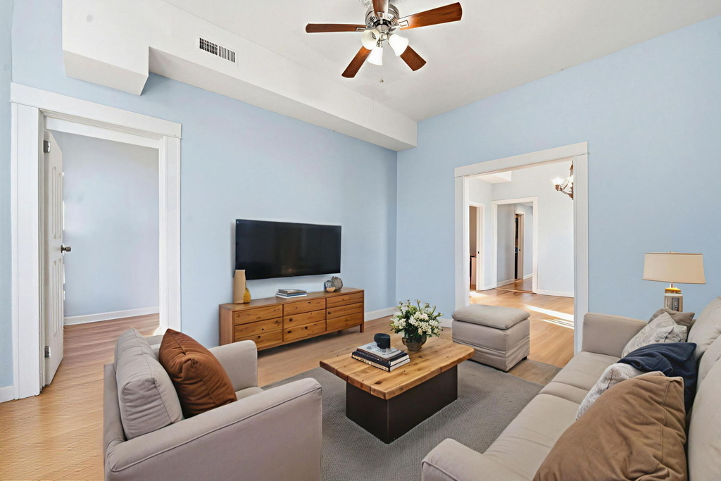 1637 S Saint Louis Avenue - Photo 6