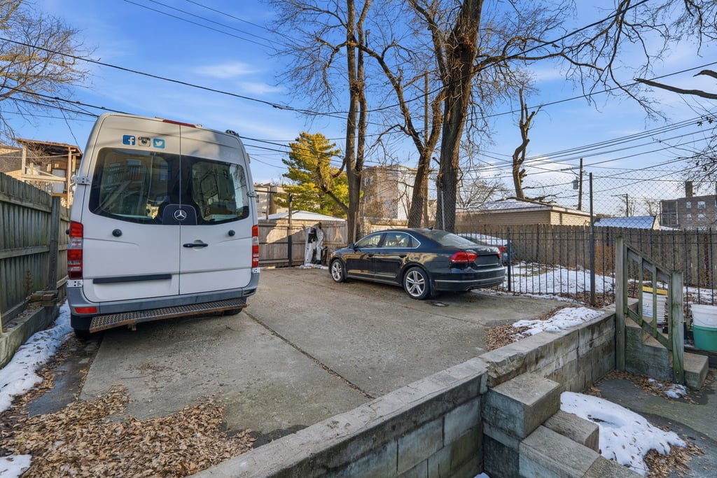 1637 S Saint Louis Avenue - Photo 19