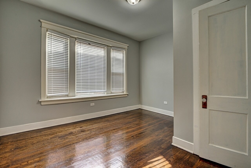 7331 S Dante Avenue - Photo 6