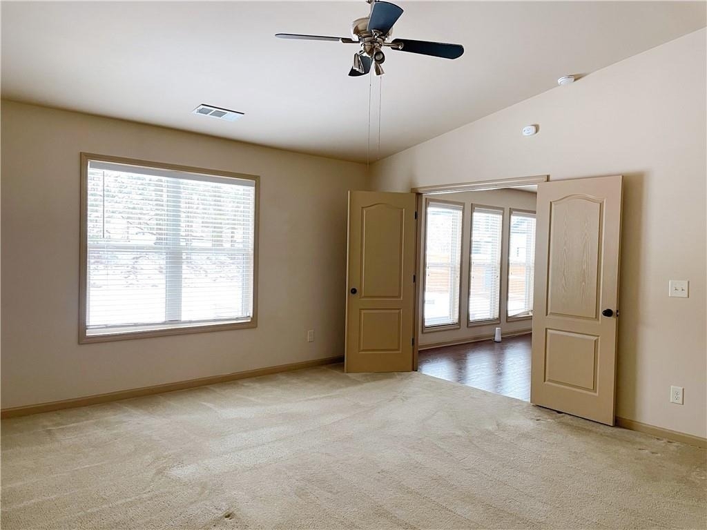 1821 Bridle Road - Photo 15