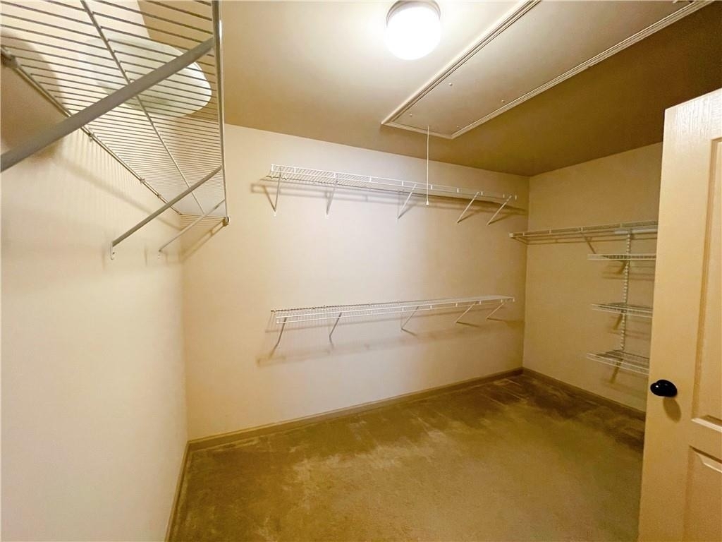1821 Bridle Road - Photo 19