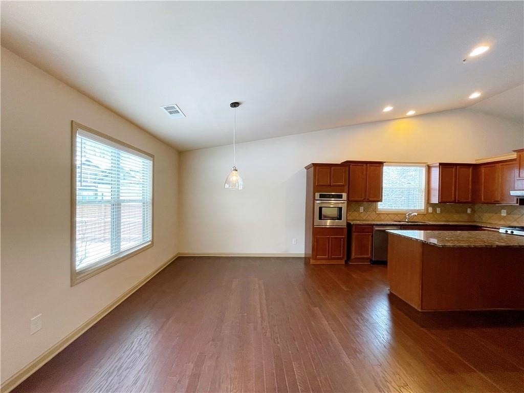 1821 Bridle Road - Photo 5
