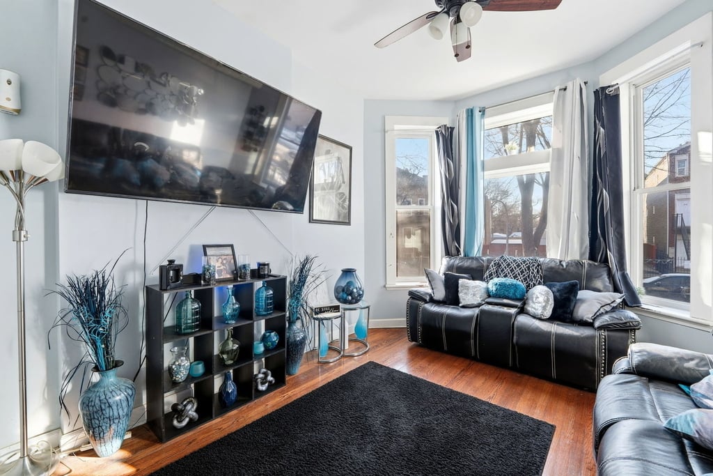 1637 S Saint Louis Avenue - Photo 3