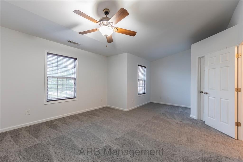 4922 Sherwood Way - Photo 11