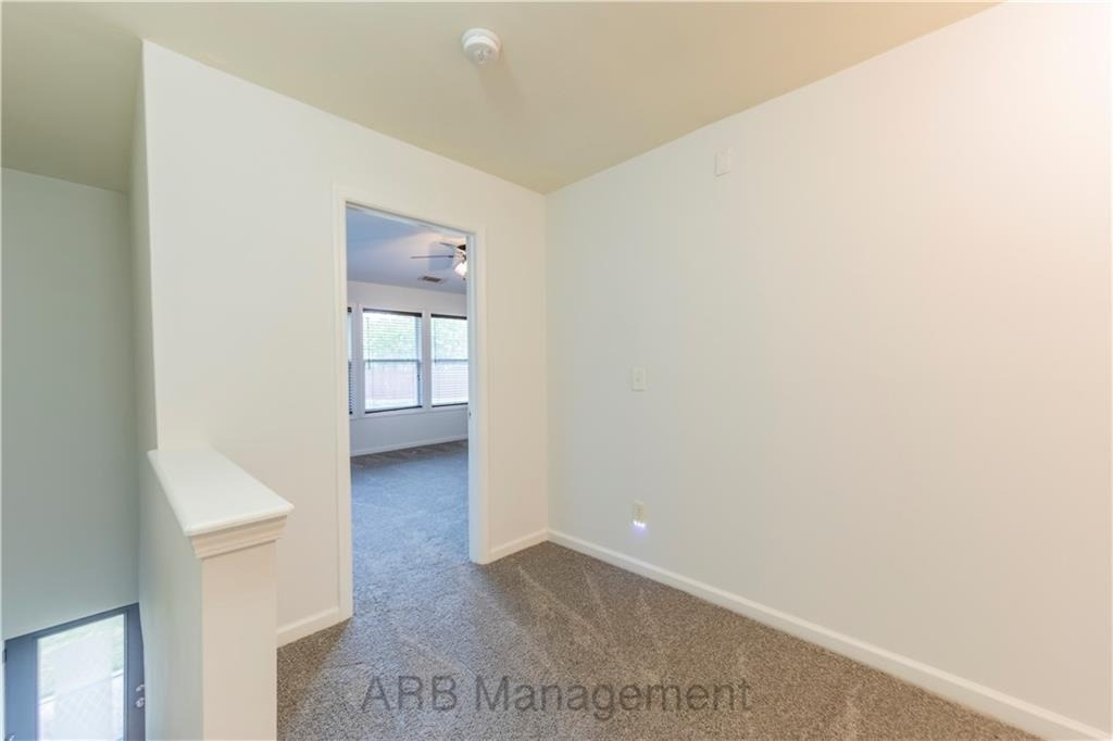 4922 Sherwood Way - Photo 8