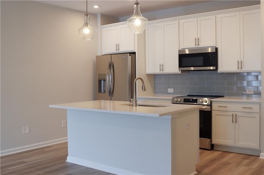 495 Crown Drive - Photo 4