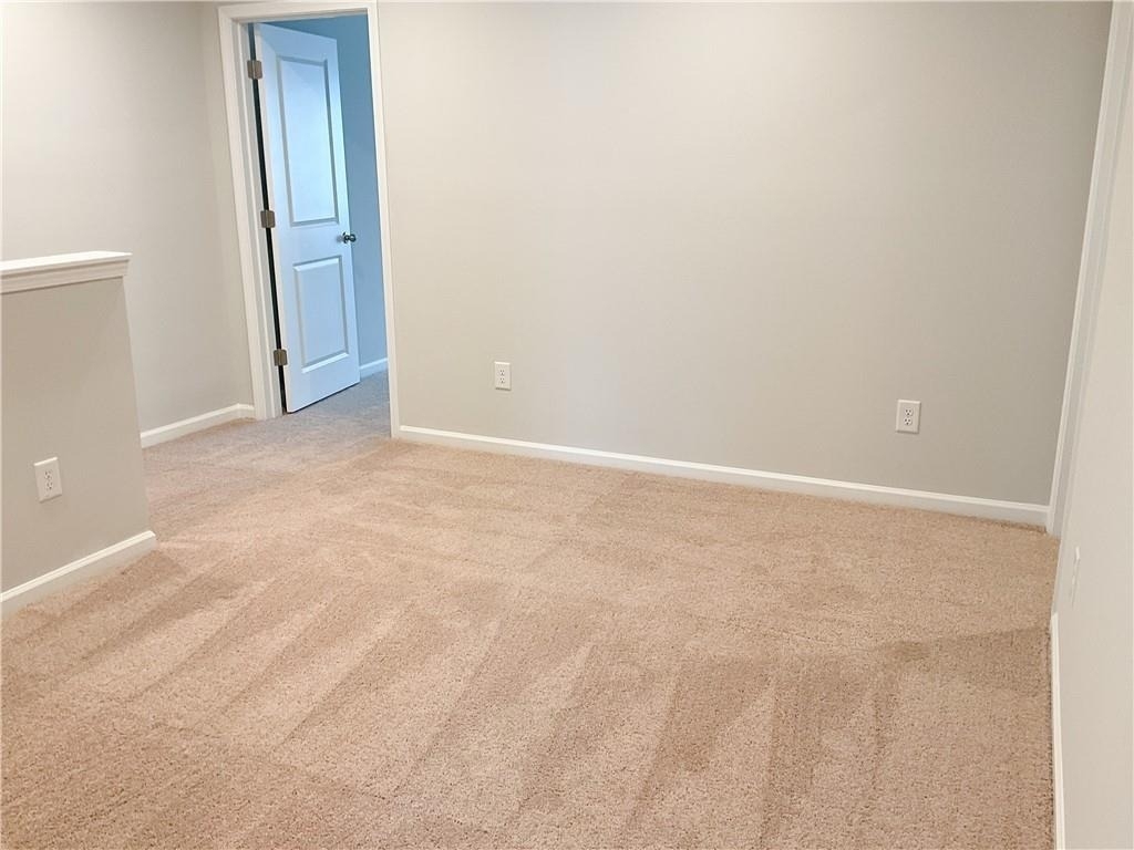 495 Crown Drive - Photo 8