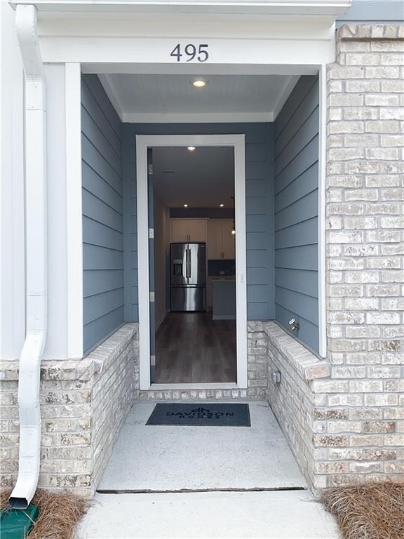 495 Crown Drive - Photo 2