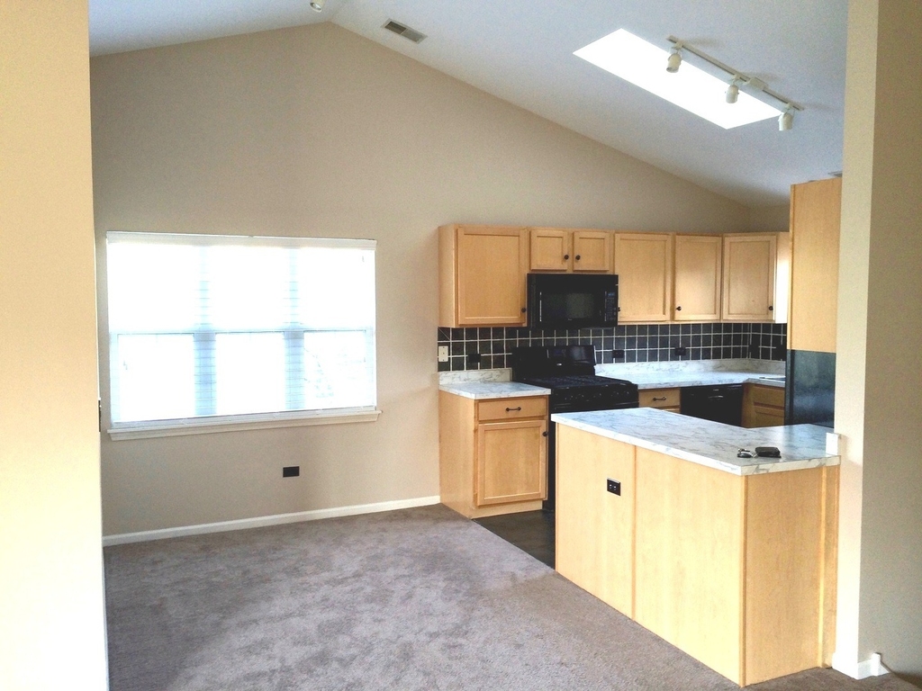 2919 Rutland Circle - Photo 2