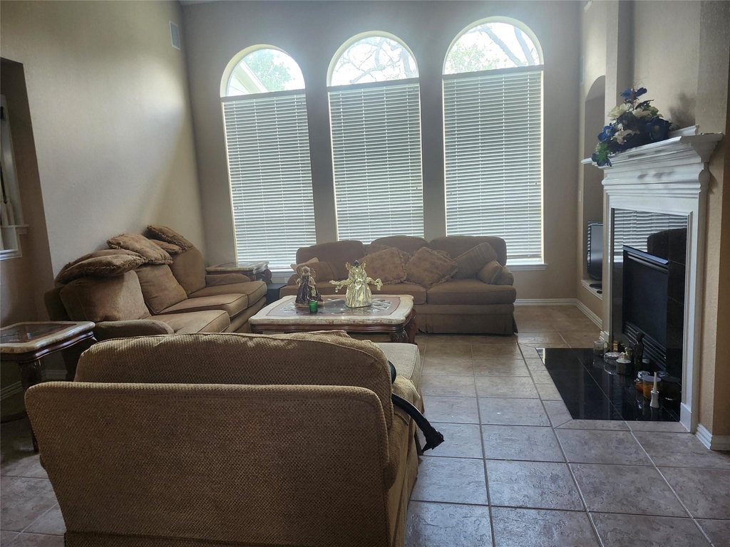 4627 Lake Knoll Court - Photo 9