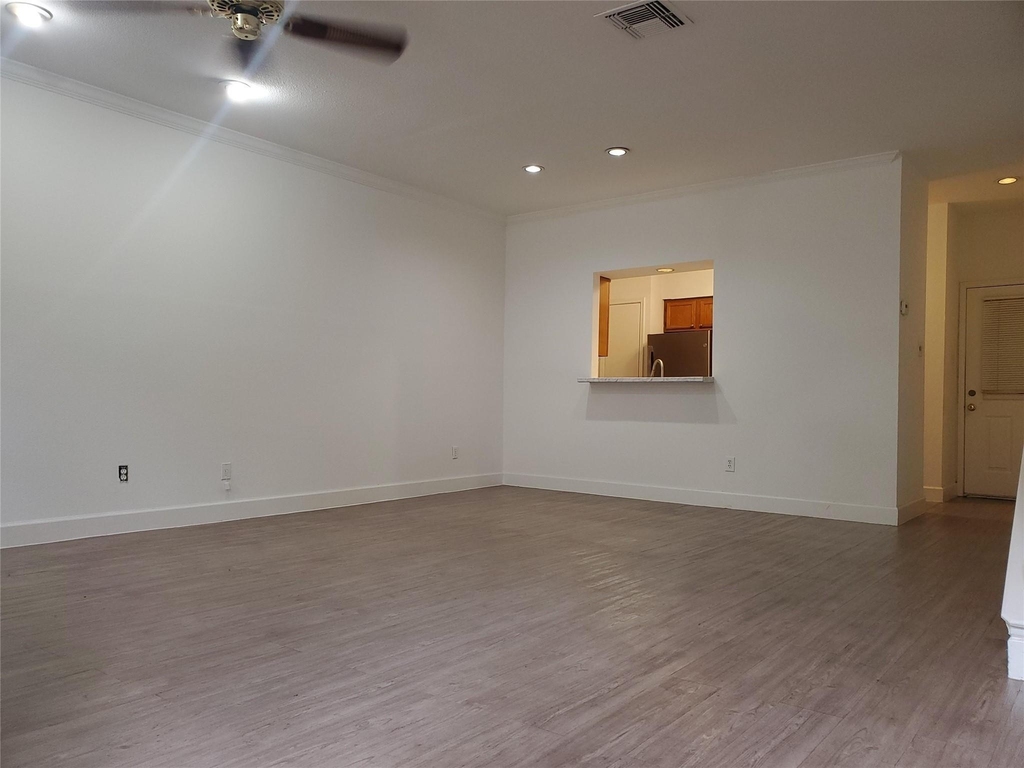 17473 Red Oak Drive - Photo 2
