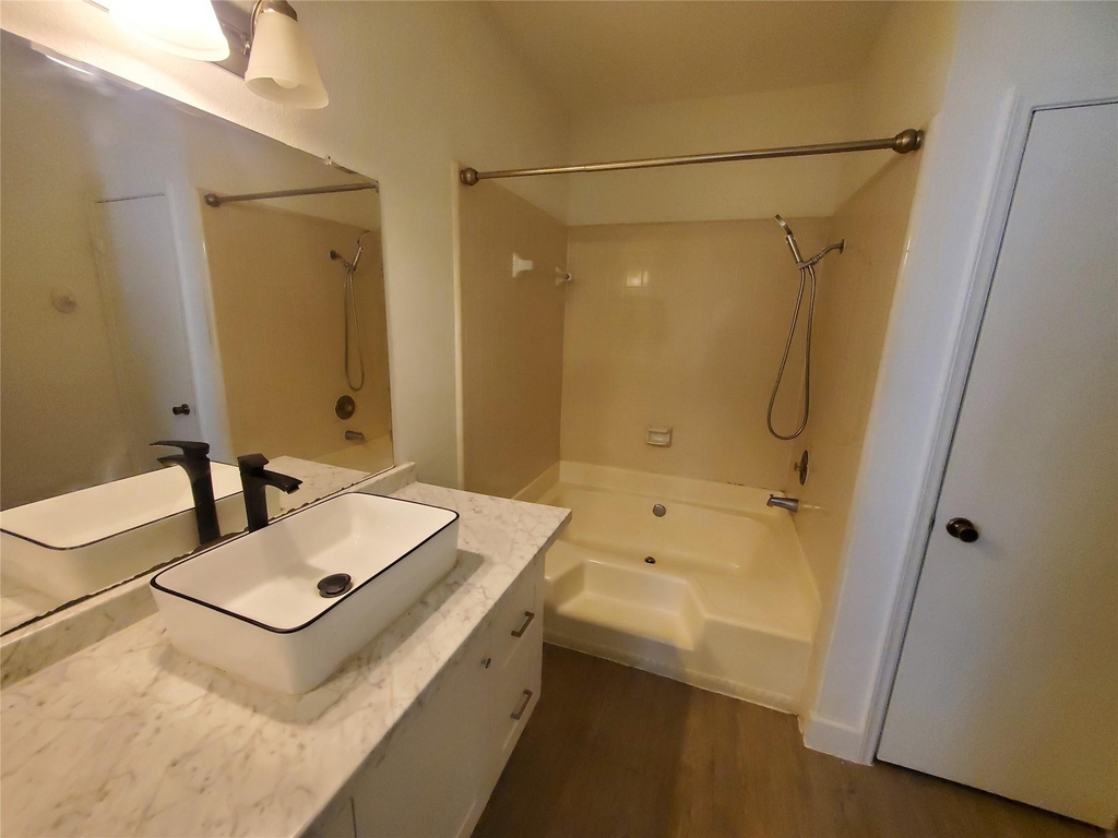 17473 Red Oak Drive - Photo 11