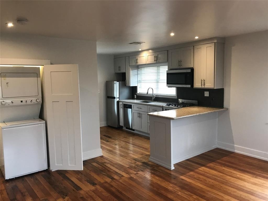 100 W Madison Street - Photo 5