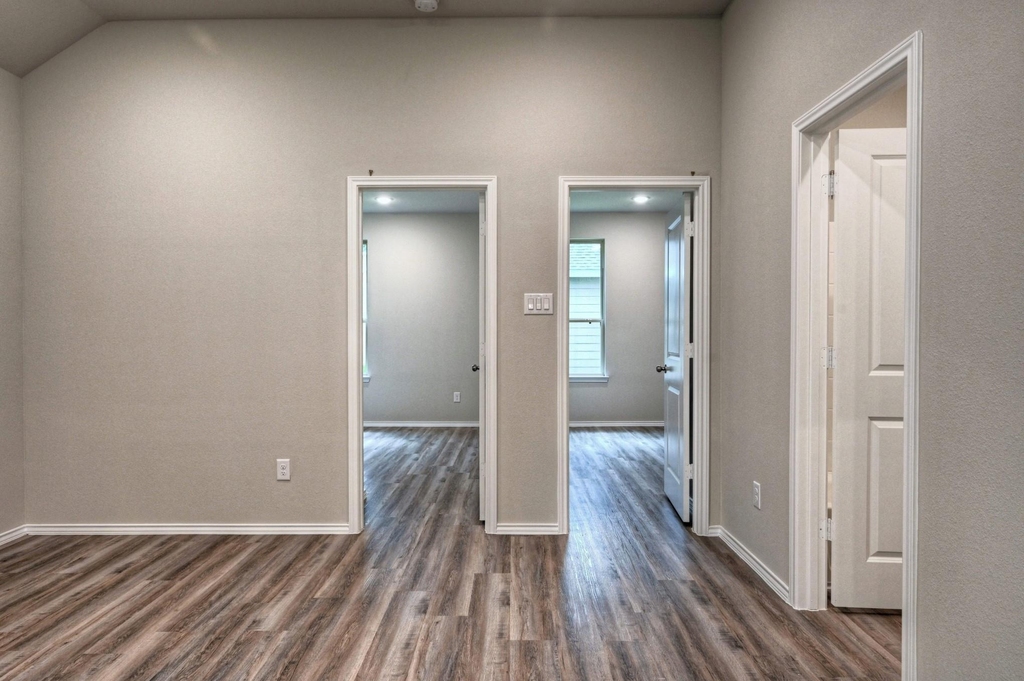 11604 Vistawood Street - Photo 5