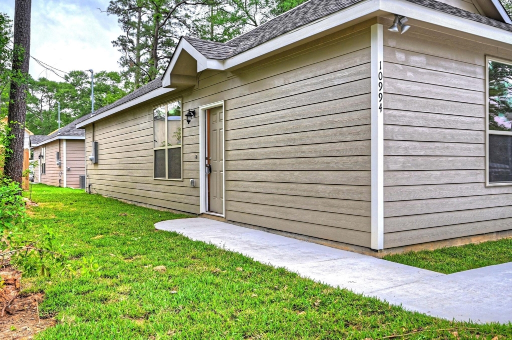 11604 Vistawood Street - Photo 1