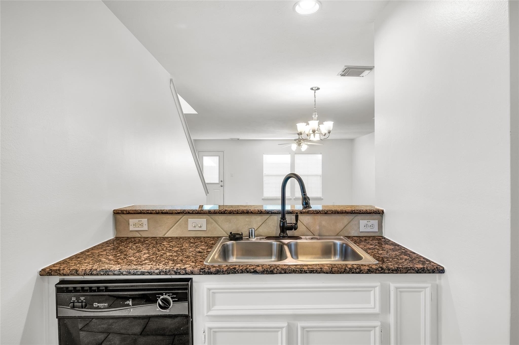 1719 Redwing Bluff Drive - Photo 7