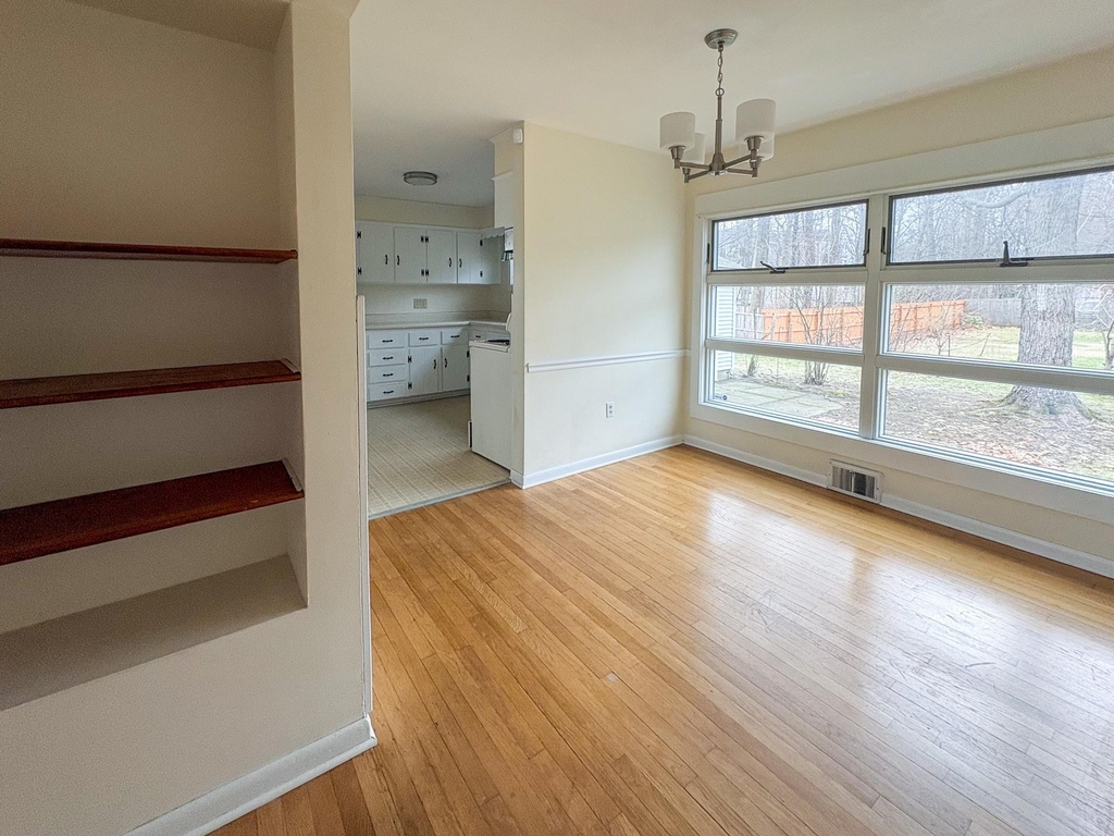 38 Marshall - Photo 7