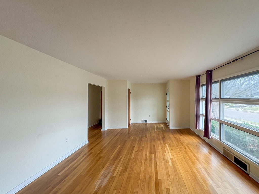 38 Marshall - Photo 1